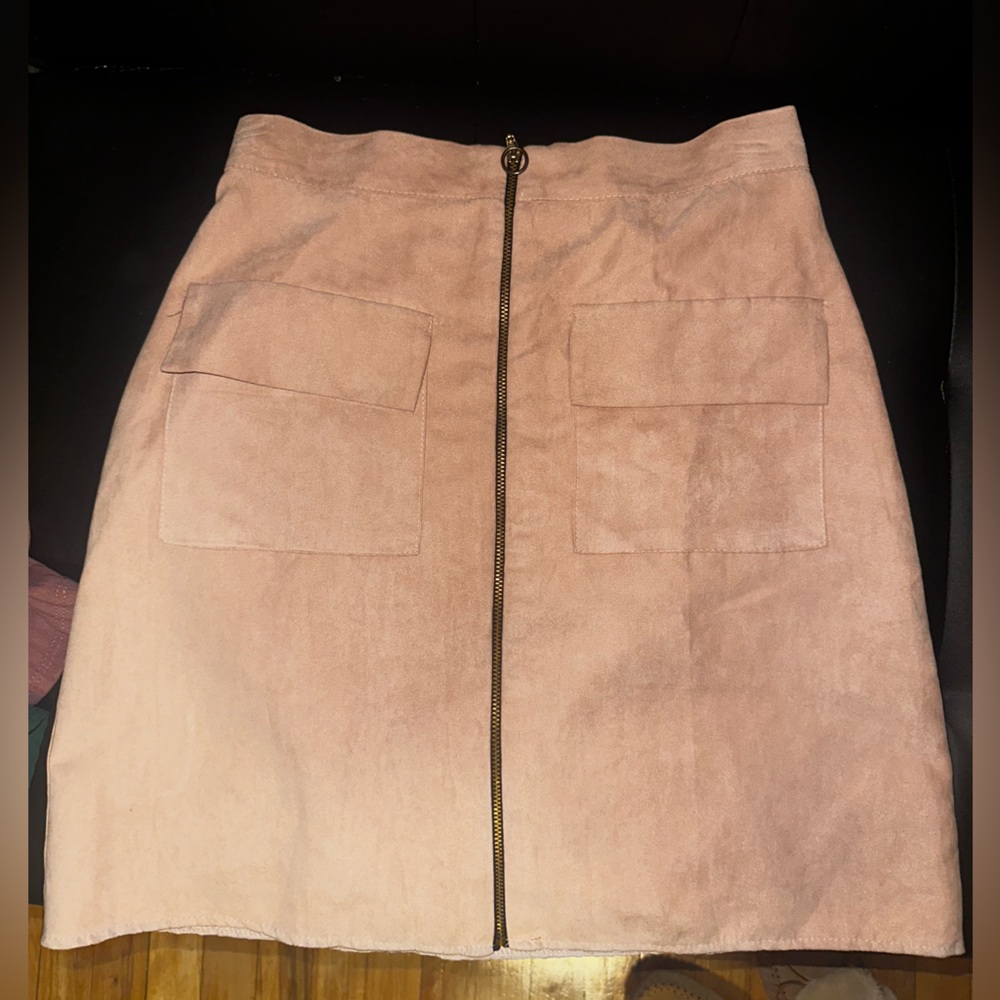 Brand new with tags! Light pink velvet skirt size 2